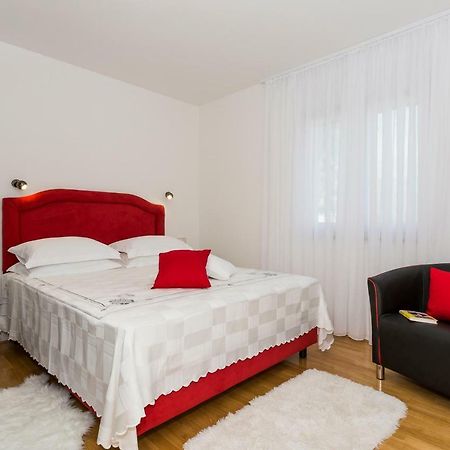 Villa Sweet Home Marija With Heated Pool Сплит Экстерьер фото