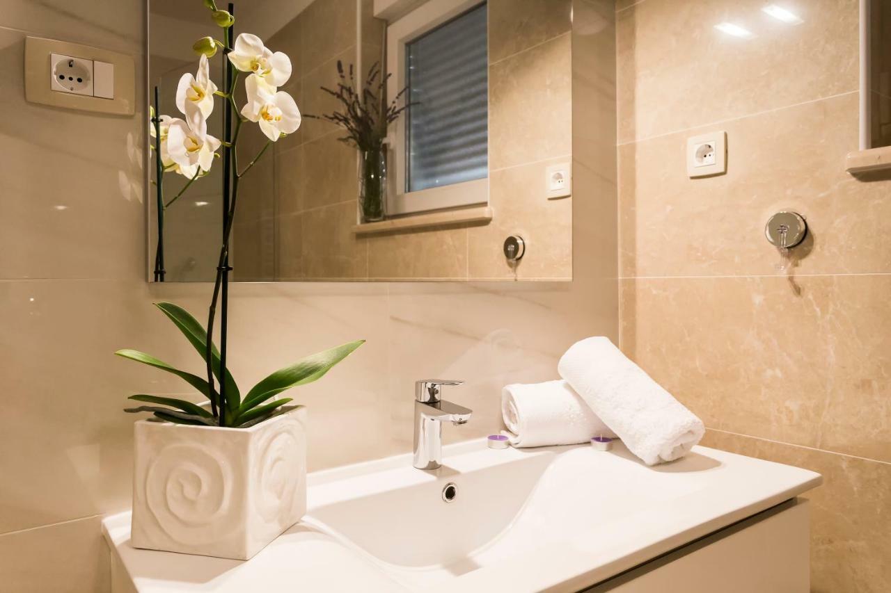 Villa Sweet Home Marija With Heated Pool Сплит Экстерьер фото